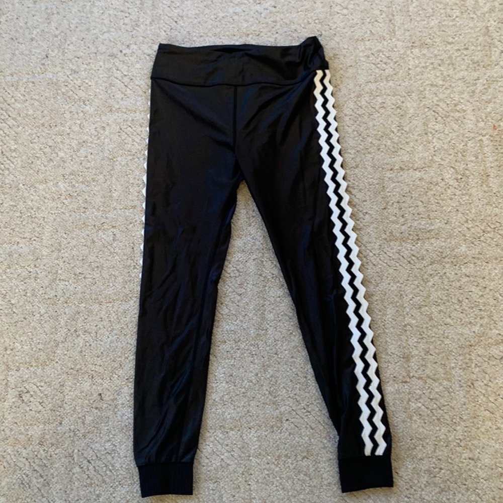 Alala Leggings